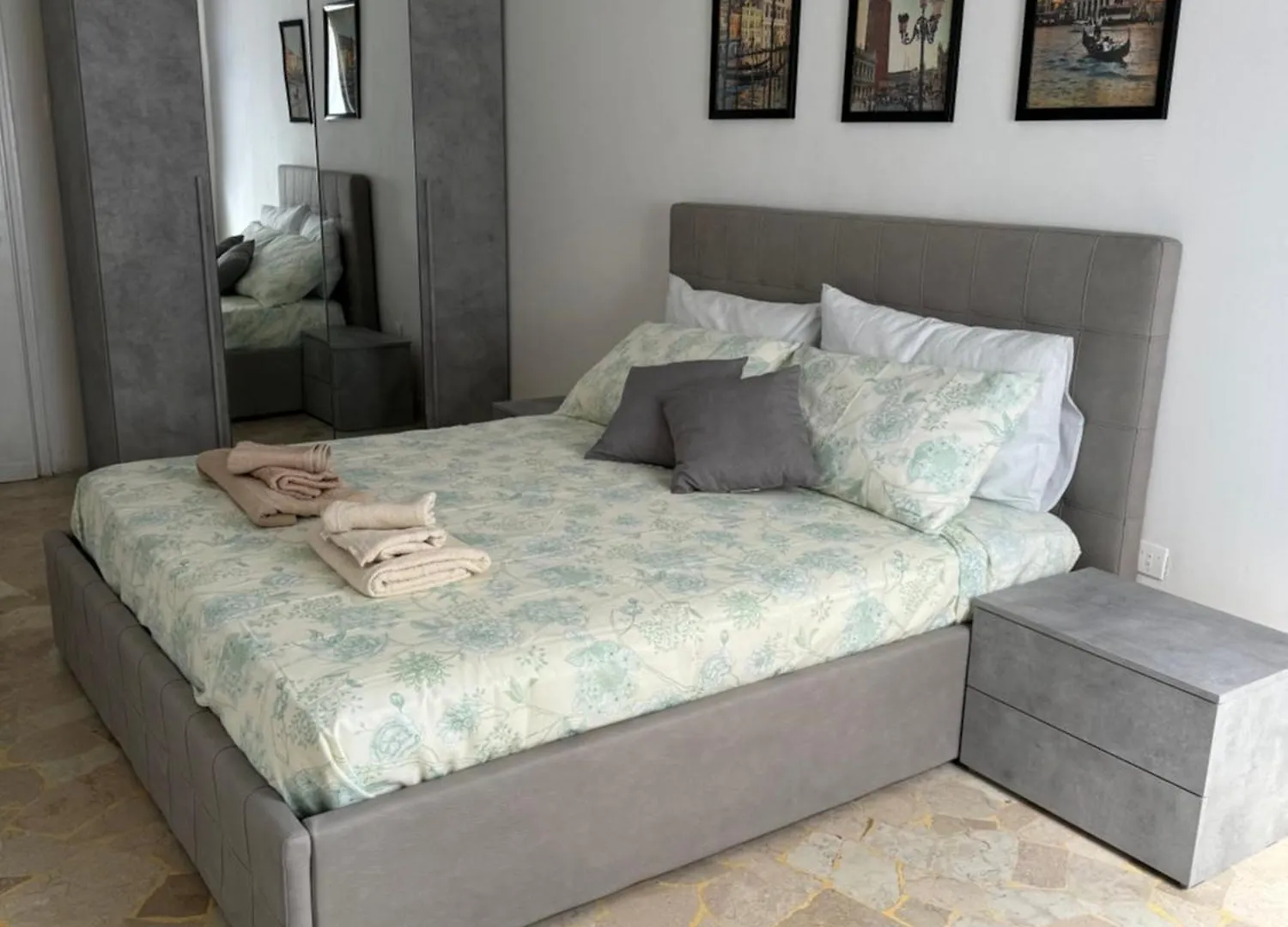 Venice Grey Apartment Italy