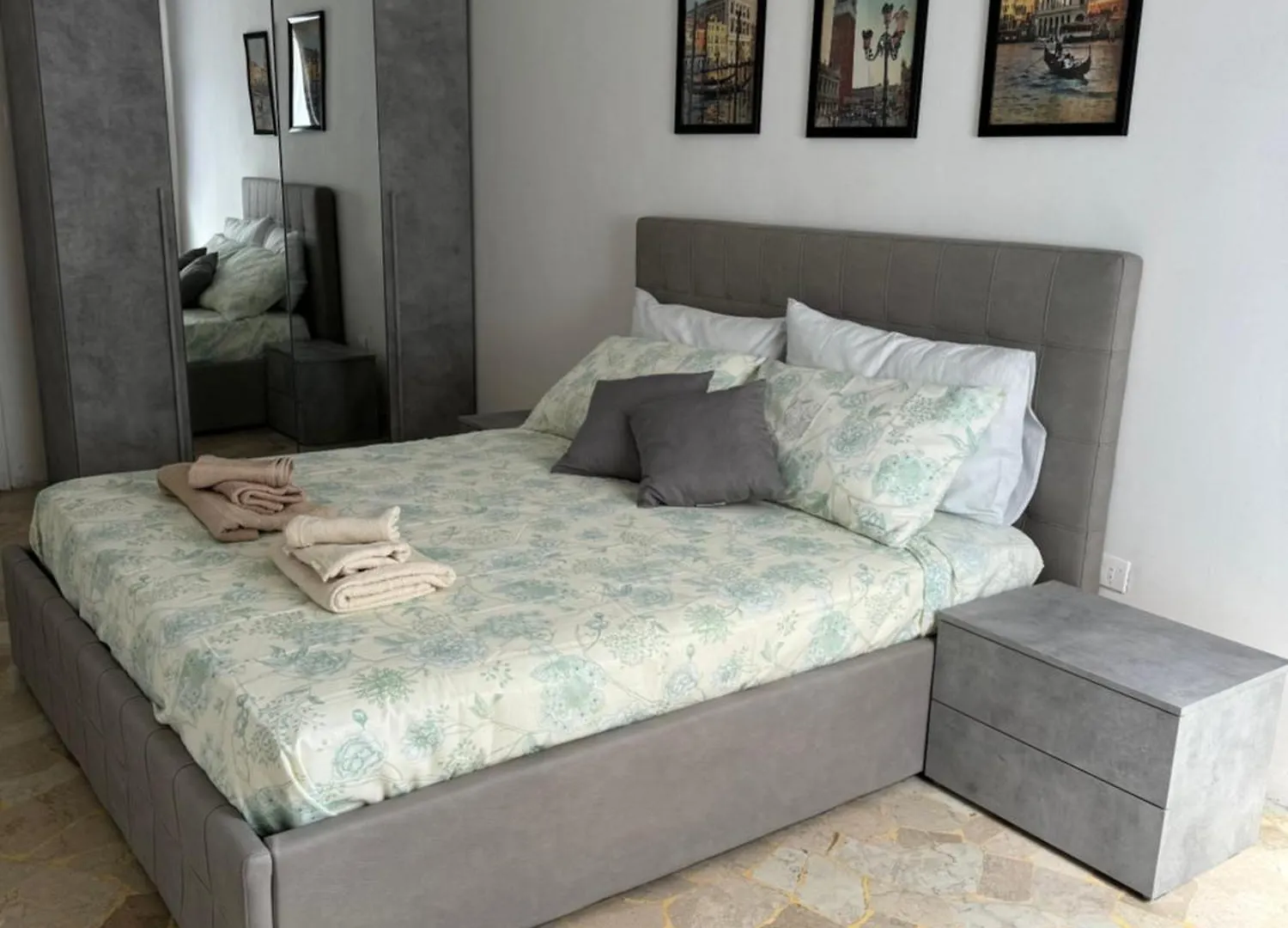 Venice Grey Apartment Italy