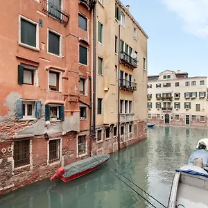  Apartment Cannaregio Canal View - Marco Polo By Wonderful Italy