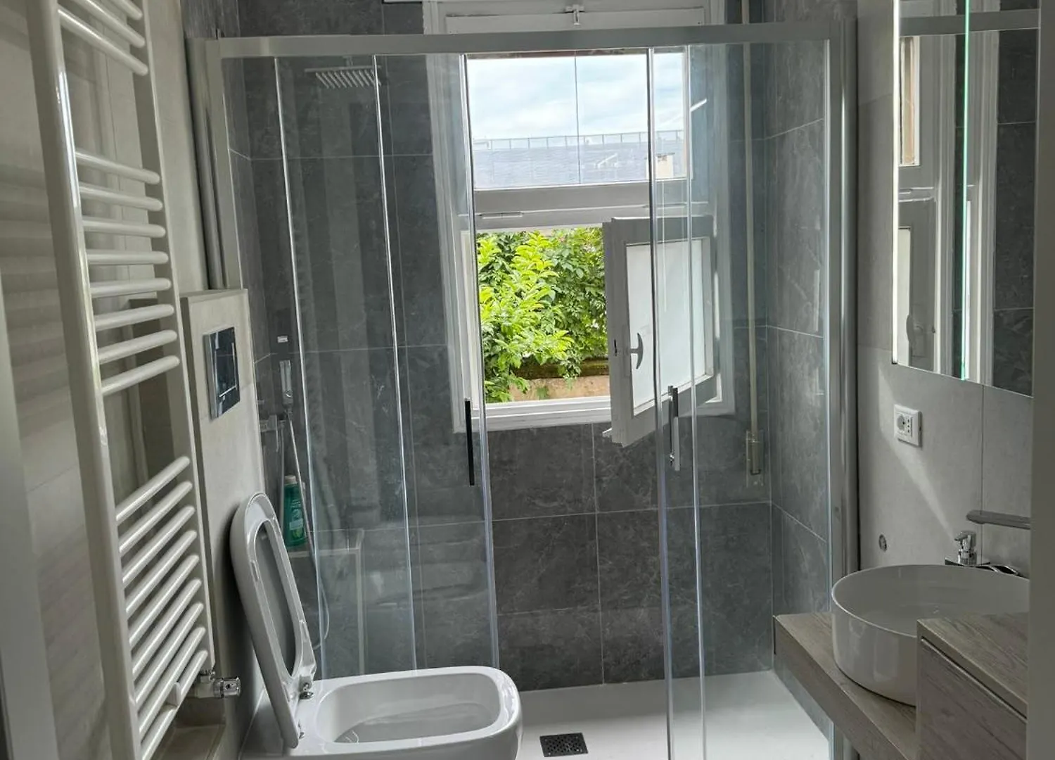 Venice Grey Apartment 0*,